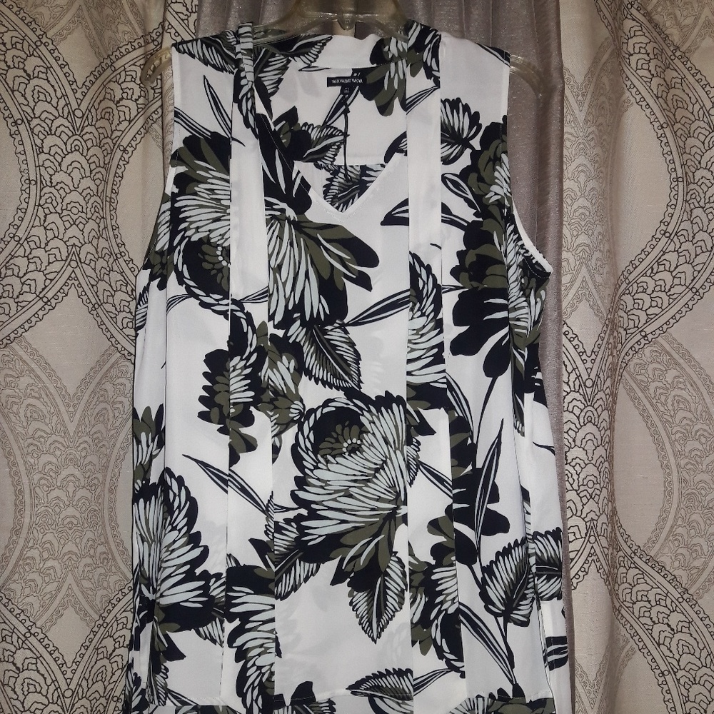 Beautiful sleeveless blouse